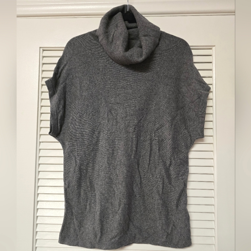 GAP - Grey Cowl Neck Short-Sleeve Top